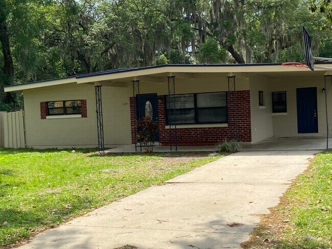 Foto del edificio - 134 Wilson Dr