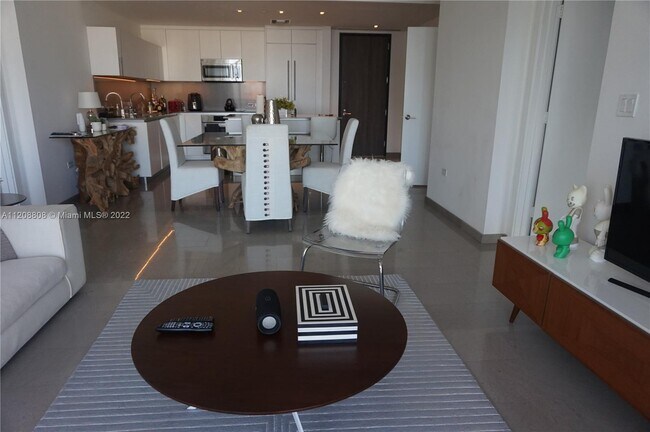 Foto del edificio - 88 SW 7th St