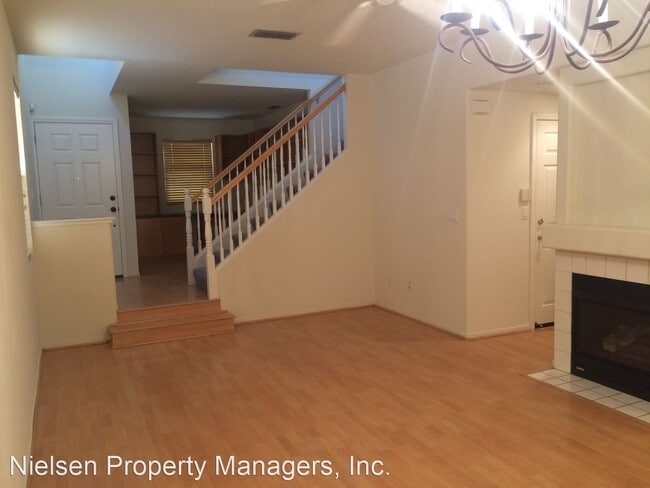 Building Photo - 3 br, 2.5 bath House - 39 Metro Lane