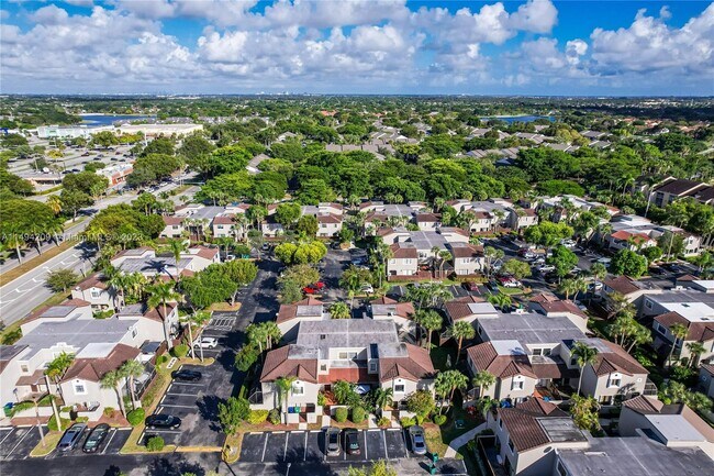 Foto del edificio - 10410 SW 153rd Ct