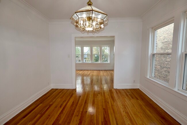 Foto del edificio - 3429 N Lowell Ave