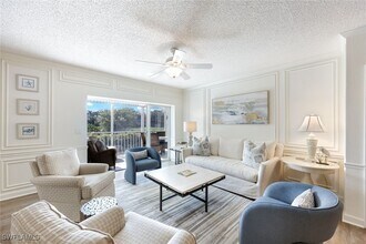 Building Photo - 797 Willowbrook Dr
