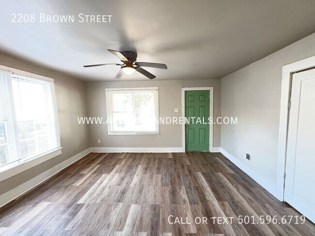 Foto del edificio - 2208 Brown St