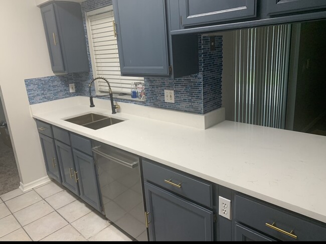 Building Photo - 4598 Conway Landing Dr