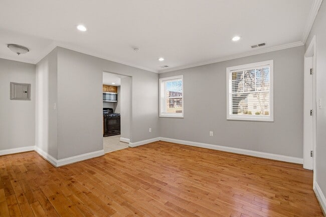 Photo - Congress Heights Three Bedroom W/Washer & Dryer In Unit! House