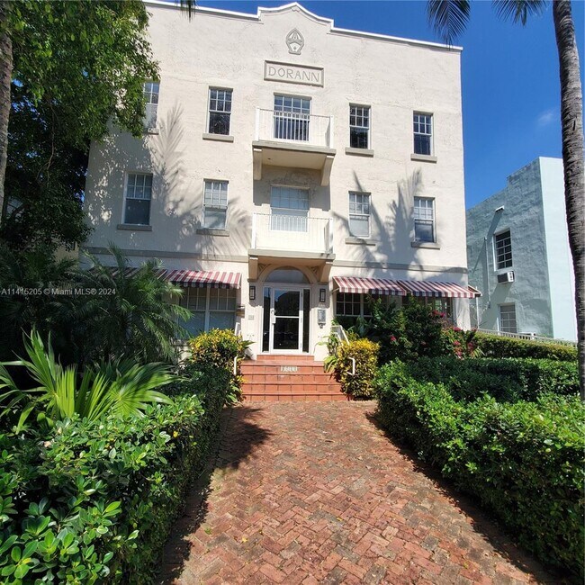 Building Photo - 1244 Pennsylvania Ave