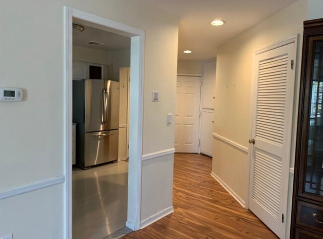 Building Photo - 75 Quartz Ln