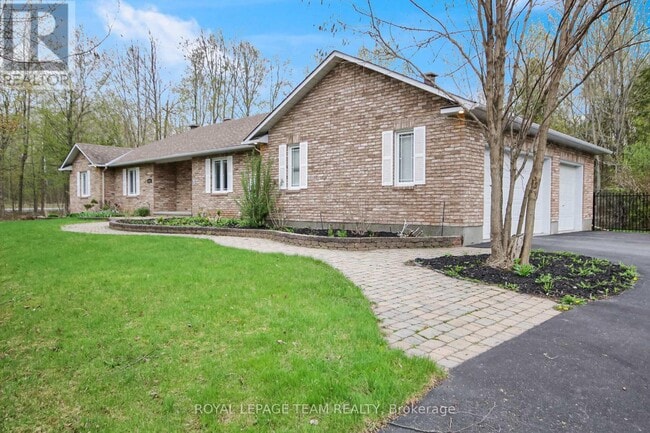 Building Photo - 5719 Stuewe Dr