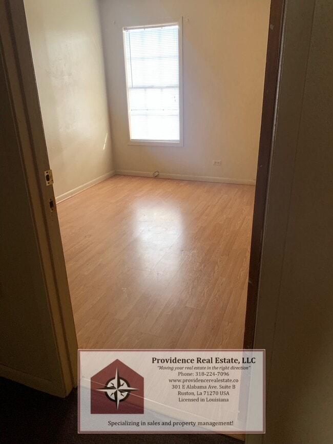 Building Photo - 1201 Gains Ave