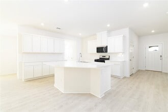 Building Photo - 581 Crystal Dr