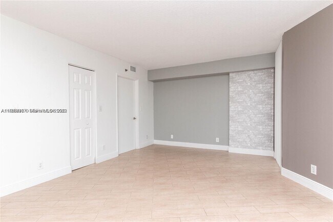 Building Photo - 3300 NE 192 St