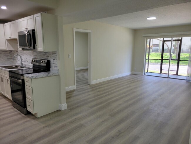 Foto del edificio - 480 NW 20th St