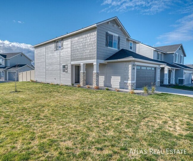 Building Photo - 2711 W Balboa Dr