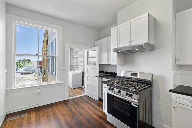 Foto del edificio - 263-267 South Van Ness Avenue, Unit 265