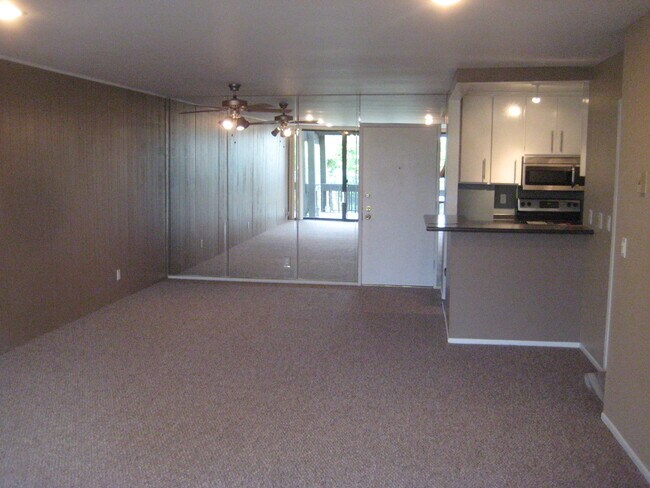 Foto del edificio - 7777 W 91st St