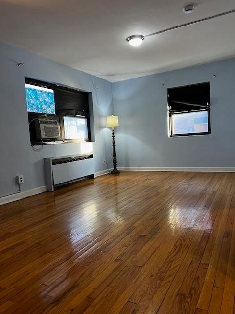 Building Photo - 3021 Edwin Ave