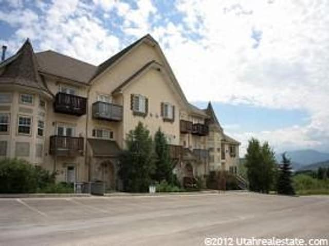 Primary Photo - 350 N Fairway Dr