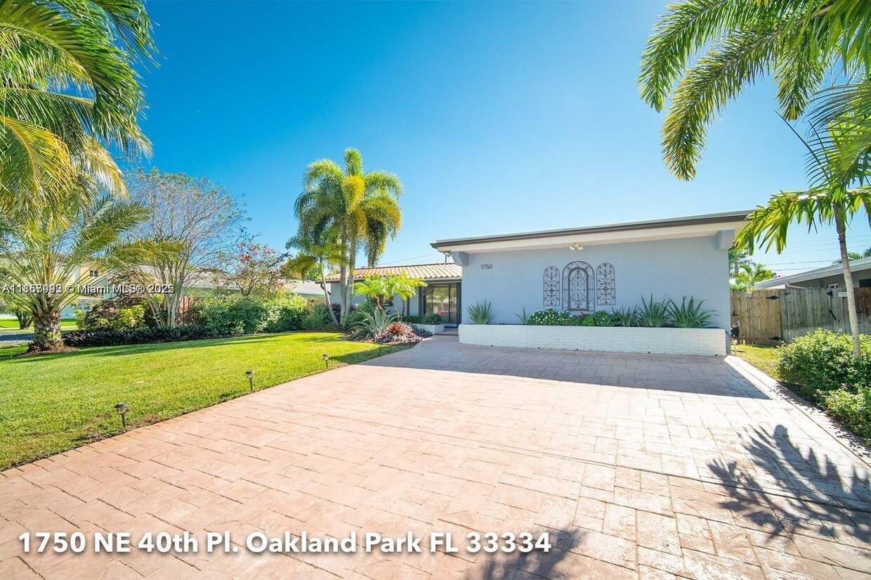 Primary Photo - 1750 NE 40th Pl