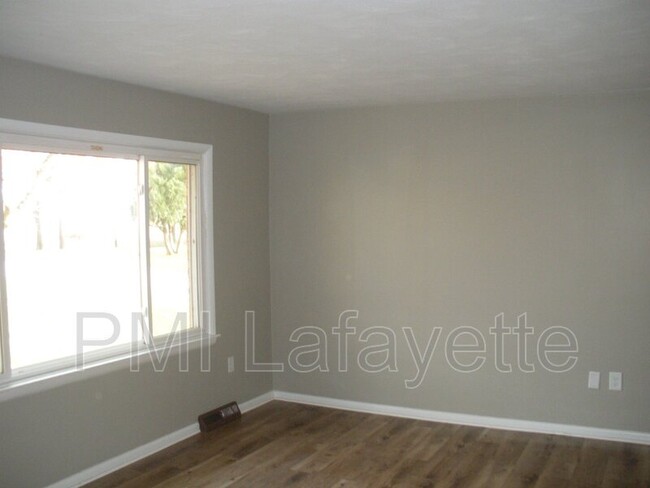Building Photo - 8224 N 1175 W