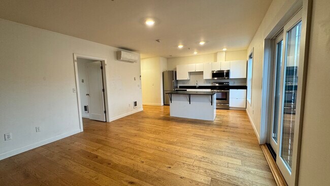 Building Photo - 8803 N Lombard St