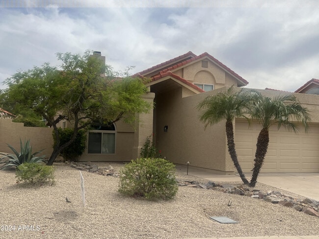 Building Photo - 11271 E Poinsettia Dr