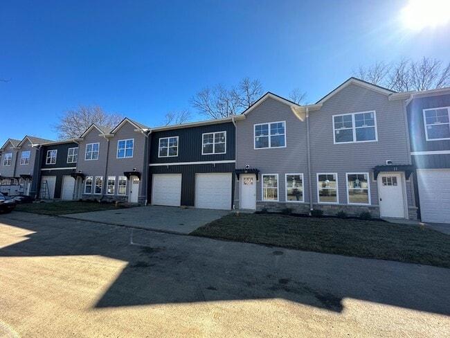 Photo - 5565 Limaburg Rd Townhome