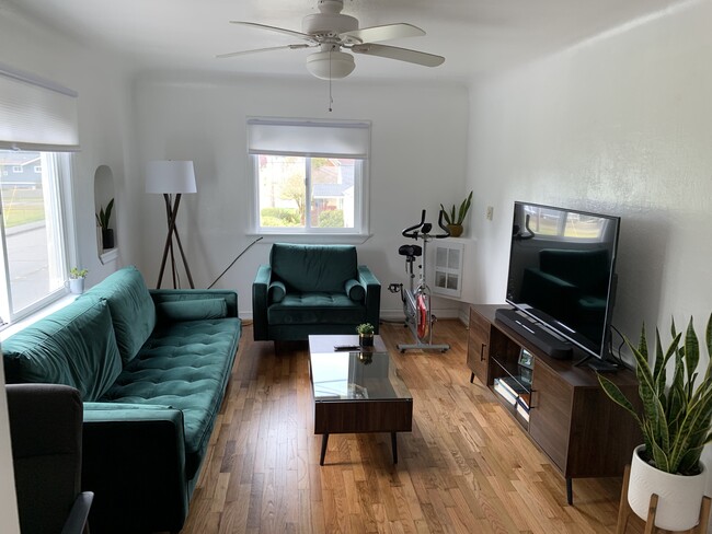 Living Room - 904 Naval Ave