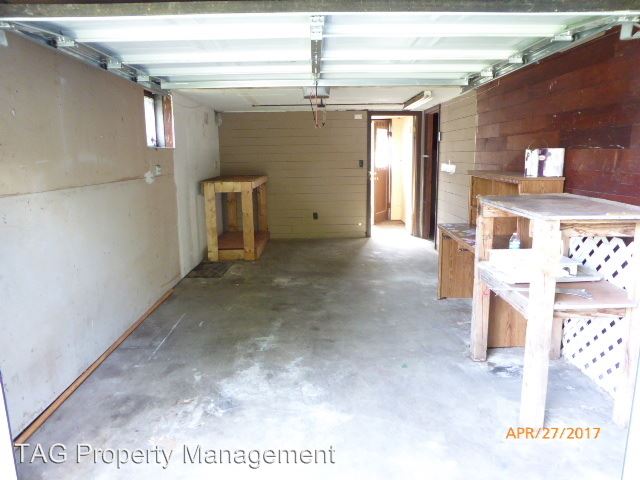 Building Photo - 11835 8th Ave S