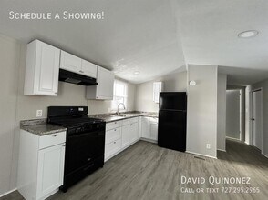 Building Photo - 2737 W Washington Center Rd