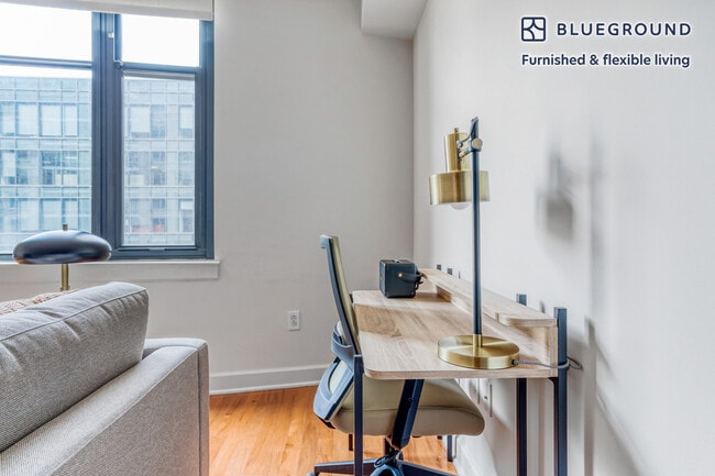 Foto del edificio - 425 Massachusetts Ave NW