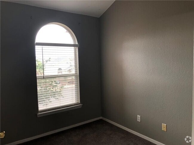 4504 Loma Linda Circle