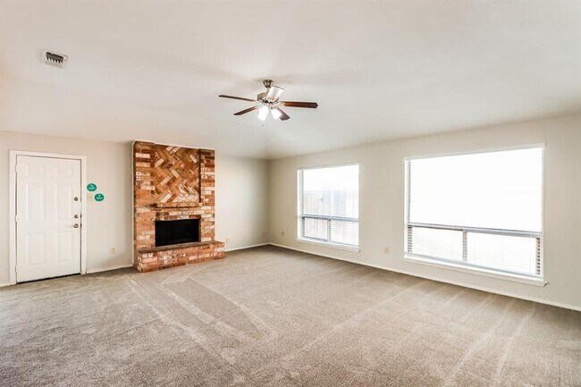 Building Photo - 16706 Quail Meadow Dr