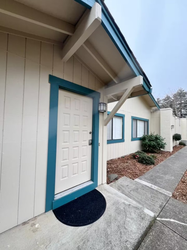 Building Photo - 1806 London Dr