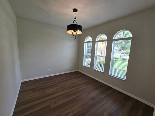 Foto del edificio - Luxurious Single-Family Home in Secluded Mount Dora Community