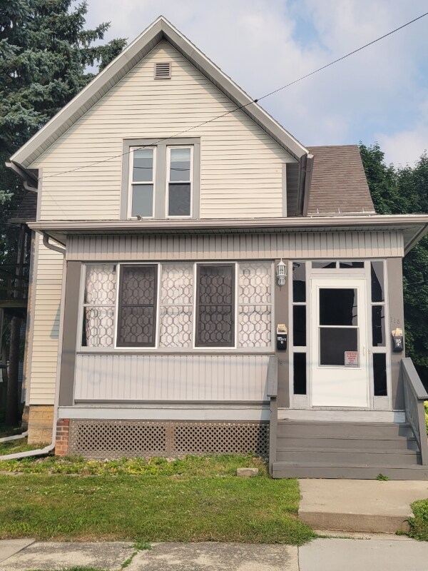 Foto principal - 115 N Mill St