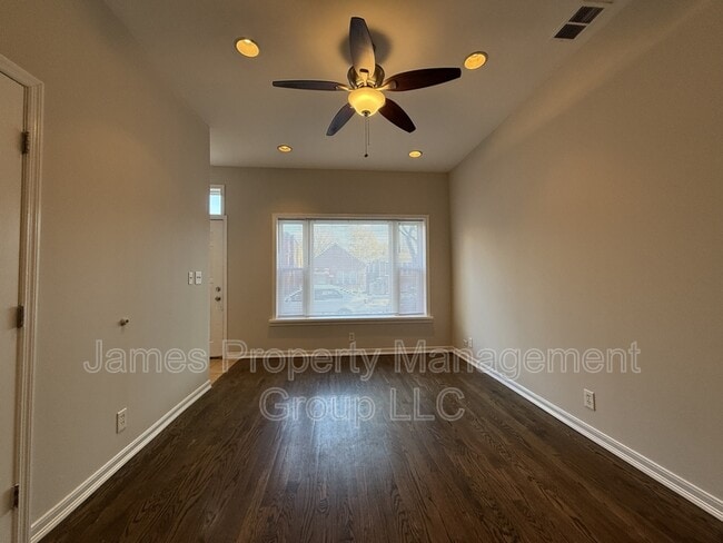 Foto del edificio - 3036 S Union Ave