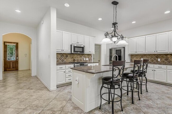 Building Photo - 2019 Westvalley Pl