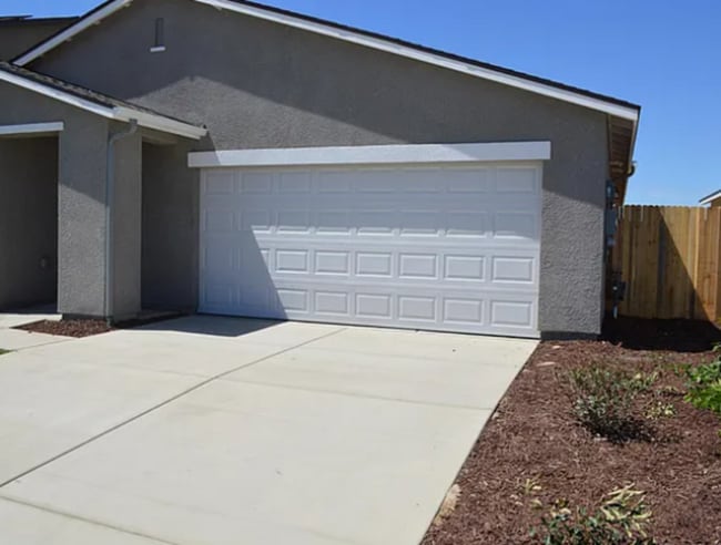 Building Photo - 765 Jessie Dr