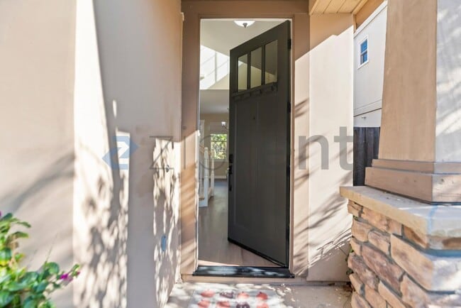 Building Photo - 1294 Pistachio Terrace