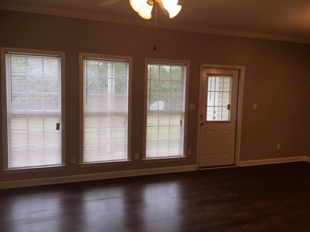 Building Photo - 3222 Oak Garden Dr