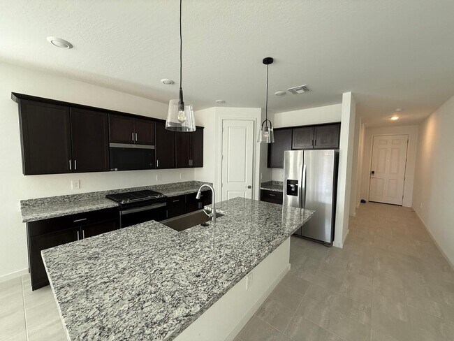 Foto del edificio - 4165 W Monika Ln