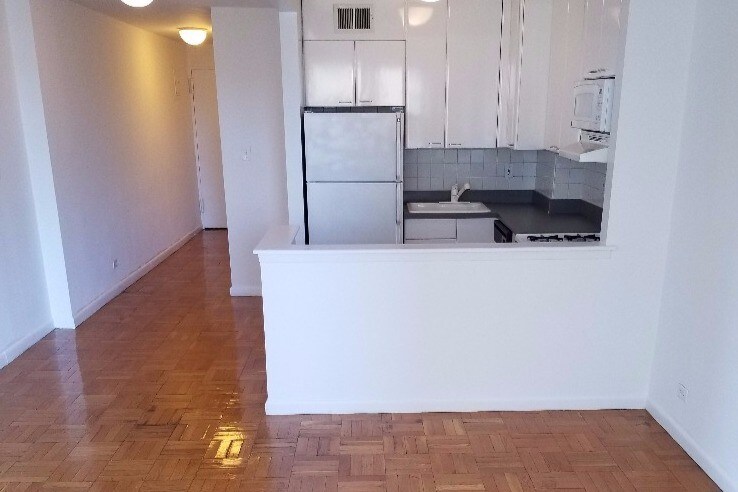 Foto principal - 150 E 18th St