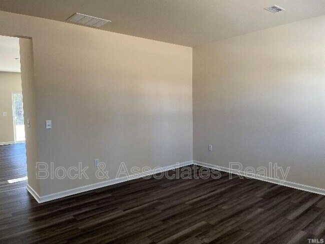 Building Photo - 1448 Heron Pond St