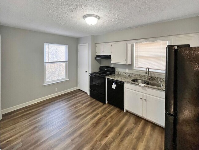 Foto del edificio - 920 Ilawood Dr