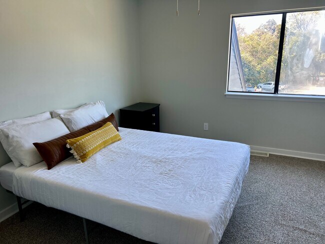 Foto del edificio - 1530 Fort Johnson Rd