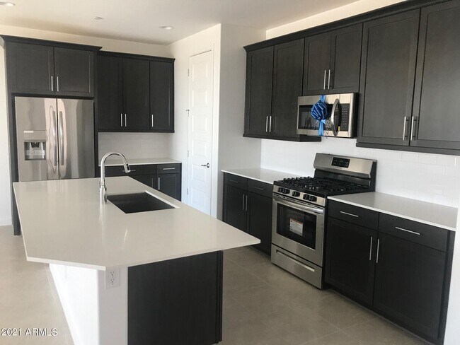 Foto del edificio - 12487 W Forest Pleasant Pl