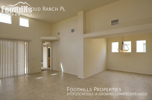 Building Photo - Sky Ranch 3 Bed Plus Den
