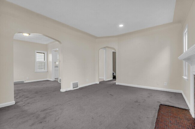 Foto del edificio - 13575 Rutherford St