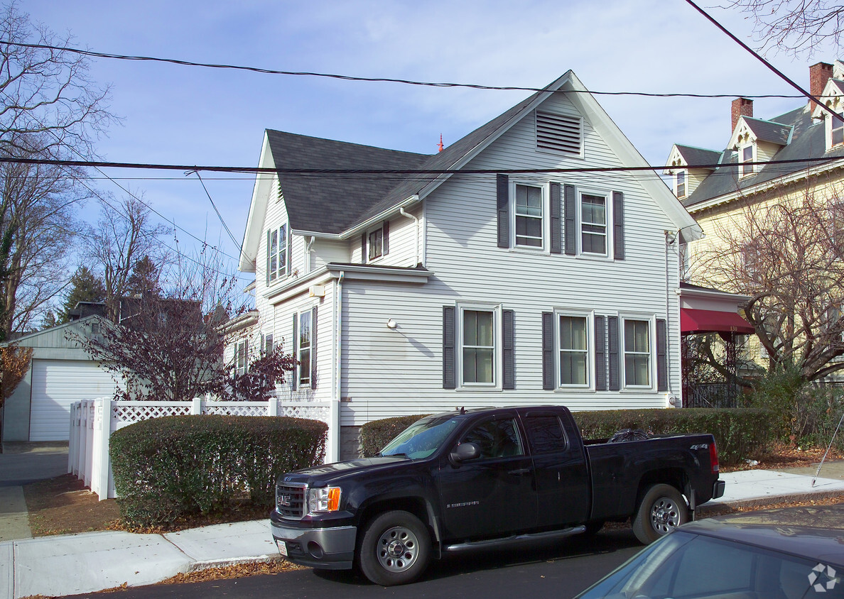 Building Photo - 130 Winter St