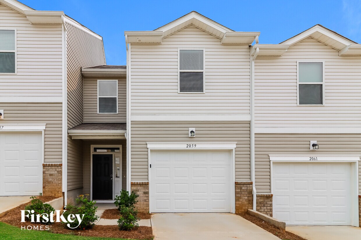 Foto principal - 2059 Cypress Village Dr NW